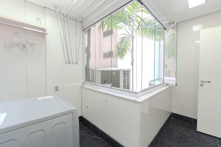 Apartamento à venda com 400m², 4 quartos e 1 vagaÁrea de Serviço