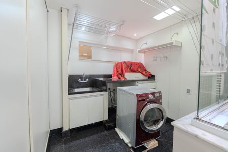 Apartamento à venda com 400m², 4 quartos e 1 vagaÁrea de Serviço