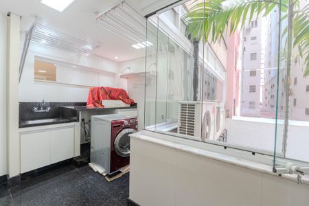 Apartamento à venda com 400m², 4 quartos e 1 vagaÁrea de Serviço