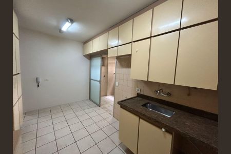 Apartamento à venda com 102m², 3 quartos e 2 vagasCozinha
