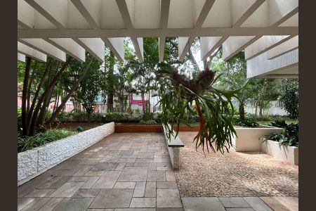 Apartamento à venda com 102m², 3 quartos e 2 vagasHall social