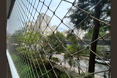 Apartamento à venda com 102m², 3 quartos e 2 vagasVaranda