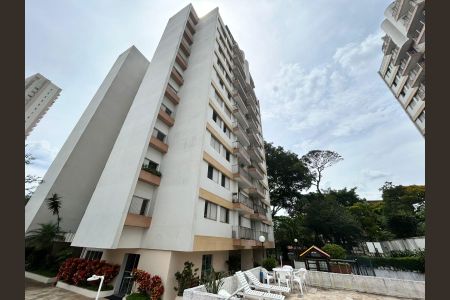 Apartamento à venda com 102m², 3 quartos e 2 vagasFachada
