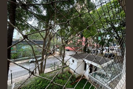 Apartamento à venda com 102m², 3 quartos e 2 vagasQuarto 2 Vista