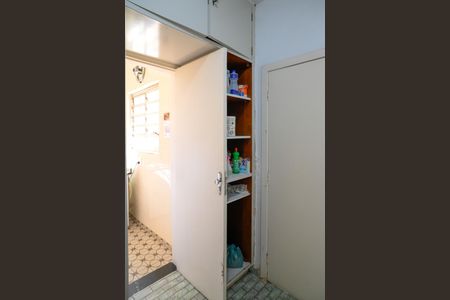 Casa para alugar com 740m², 4 quartos e 3 vagasDespensa