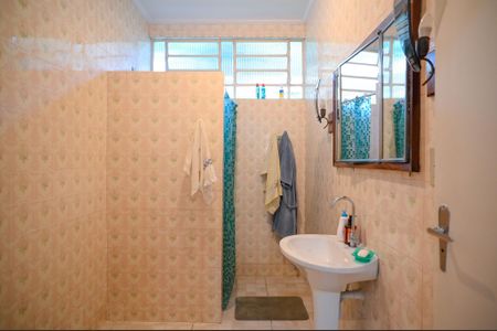 Casa para alugar com 740m², 4 quartos e 3 vagasBanheiro Social