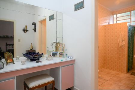 Casa para alugar com 740m², 4 quartos e 3 vagasBanheiro do Quarto