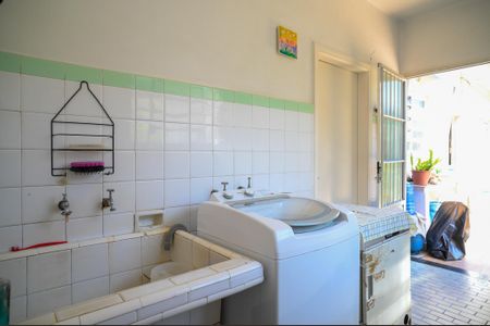 Casa para alugar com 740m², 4 quartos e 3 vagasÁrea de Serviço