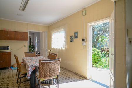 Casa para alugar com 740m², 4 quartos e 3 vagasCozinha