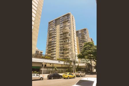 Apartamento para alugar com 110m², 3 quartos e 1 vagaFachada