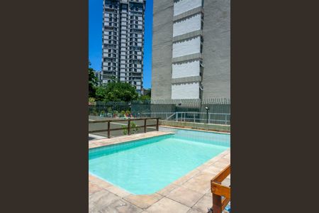 Apartamento para alugar com 110m², 3 quartos e 1 vagaÁrea comum - Piscina