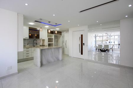 Apartamento para alugar com 110m², 3 quartos e 1 vagaSala