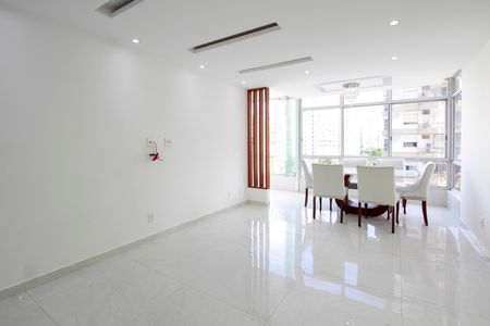 Apartamento para alugar com 110m², 3 quartos e 1 vagaSala