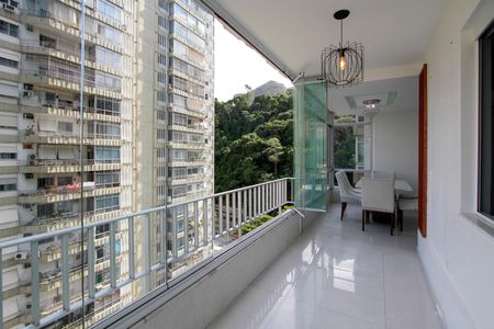 Apartamento para alugar com 110m², 3 quartos e 1 vagaVaranda