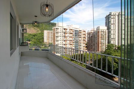 Apartamento para alugar com 110m², 3 quartos e 1 vagaVaranda