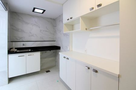 Apartamento para alugar com 110m², 3 quartos e 1 vagaÁrea de Serviço