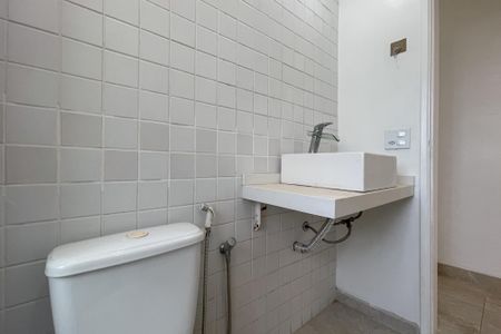 Apartamento para alugar com 68m², 3 quartos e 1 vaga Apartamento para alugar com 68m², 3 quartos e 1 vagaBanheiro Social