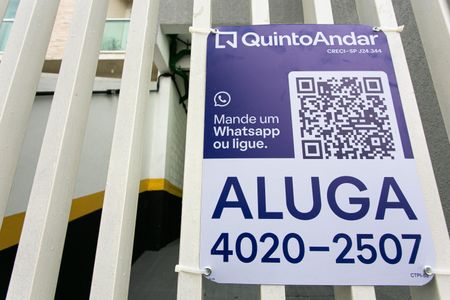 Studio para alugar com 25m², 1 quarto e 1 vaga Studio para alugar com 25m², 1 quarto e 1 vagaPlaca