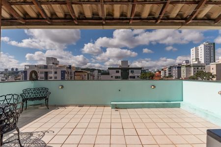 Apartamento à venda com 111m², 4 quartos e 1 vagaCobertura