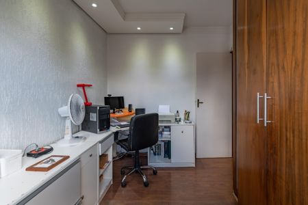 Apartamento à venda com 111m², 4 quartos e 1 vagaQuarto 2