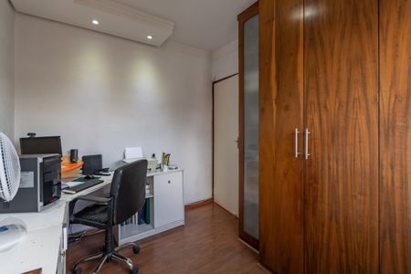 Apartamento à venda com 111m², 4 quartos e 1 vagaQuarto 2