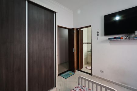 Casa à venda com 230m², 3 quartos e 5 vagasSuíte 2