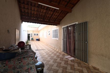 Casa à venda com 230m², 3 quartos e 5 vagasQuintal