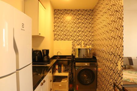 Apartamento à venda com 34m², 2 quartos e sem vagaCozinha e Área de Serviço