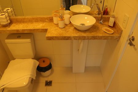 Apartamento à venda com 34m², 2 quartos e sem vagaBanheiro