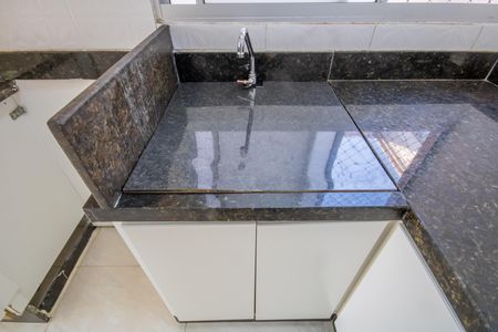 Apartamento para alugar com 43m², 2 quartos e sem vagaCozinha e Área de Serviço