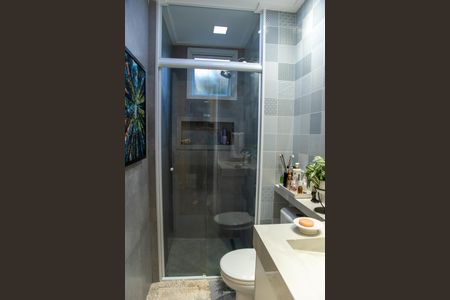 Apartamento para alugar com 67m², 2 quartos e 1 vaga Apartamento para alugar com 67m², 2 quartos e 1 vagaBanheiro da Suíte