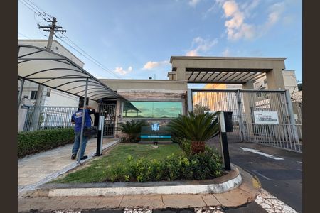 Apartamento para alugar com 45m², 2 quartos e 1 vagaFachada