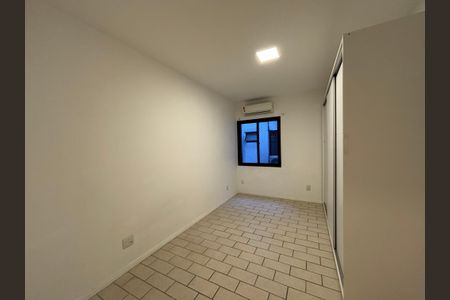 Apartamento à venda com 147m², 3 quartos e 1 vaga Apartamento à venda com 147m², 3 quartos e 1 vagaQuarto 1