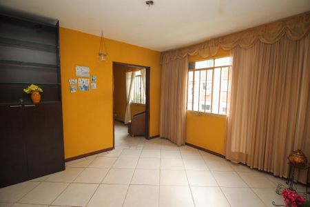 Apartamento à venda com 67m², 2 quartos e sem vagaSala