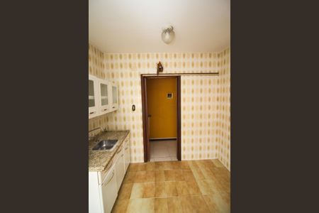 Apartamento à venda com 67m², 2 quartos e sem vagaCozinha e Área de Serviço