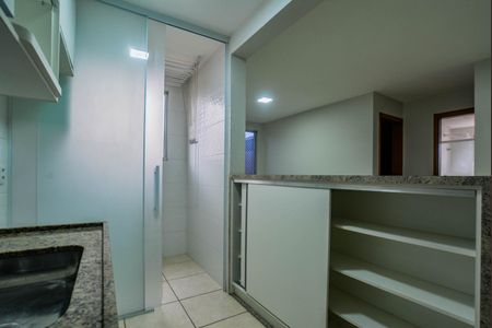 Apartamento para alugar com 52m², 2 quartos e 1 vaga Apartamento para alugar com 52m², 2 quartos e 1 vagaCozinha e Área de Serviço