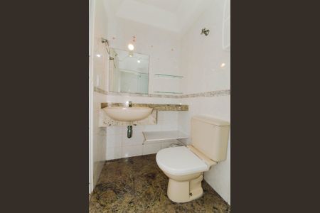 Apartamento à venda com 75m², 3 quartos e 2 vagasBanheiro da Suíte