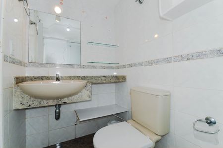 Apartamento à venda com 75m², 3 quartos e 2 vagasBanheiro da Suíte