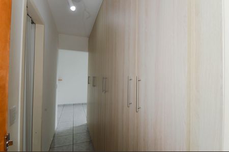 Apartamento à venda com 75m², 3 quartos e 2 vagasQuarto 3 - Armários