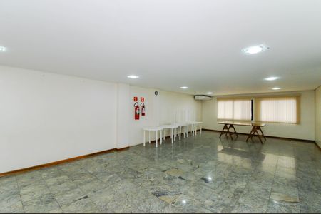 Apartamento à venda com 75m², 3 quartos e 2 vagasÁrea comum - Salão de festas