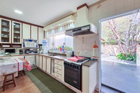 Casa para alugar com 220m², 5 quartos e 6 vagasCozinha / Área de Serviço