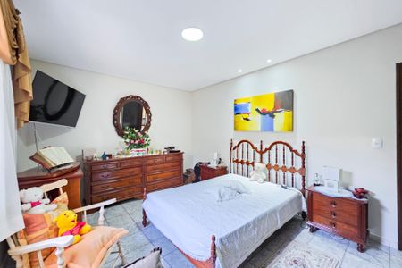 Casa para alugar com 220m², 5 quartos e 6 vagasQuarto 2