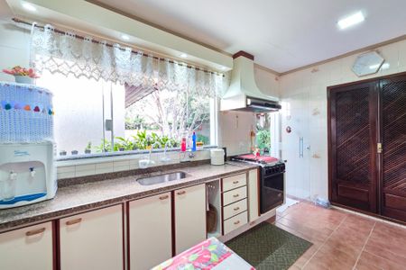 Casa para alugar com 220m², 5 quartos e 6 vagasCozinha / Área de Serviço