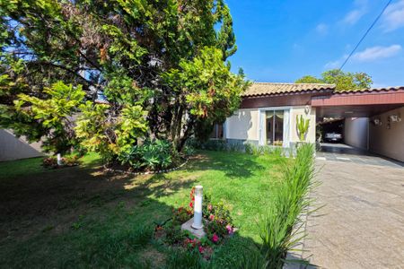 Casa para alugar com 220m², 5 quartos e 6 vagasGaragem