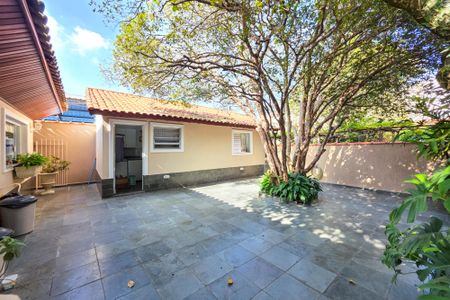 Casa para alugar com 220m², 5 quartos e 6 vagasCozinha / Área de Serviço