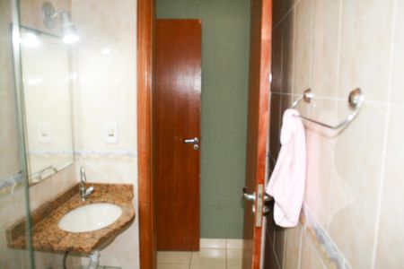 Apartamento para alugar com 57m², 2 quartos e 1 vagaBanheiro da Suíte 1