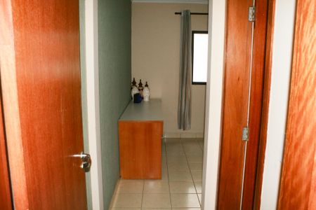 Apartamento para alugar com 57m², 2 quartos e 1 vagaBanheiro Corredor