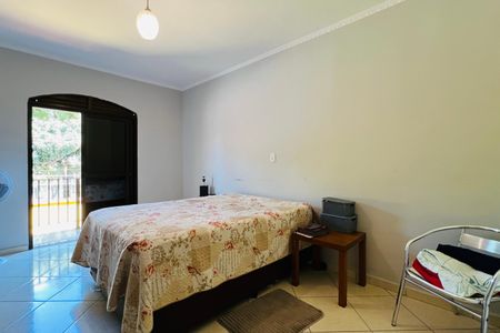 Casa à venda com 181m², 3 quartos e 2 vagasSuíte 1