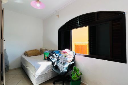 Casa à venda com 181m², 3 quartos e 2 vagasSuíte 2