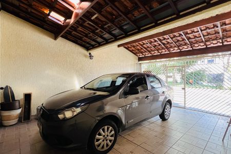 Casa à venda com 181m², 3 quartos e 2 vagasGaragem